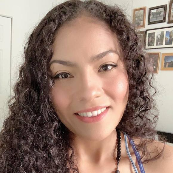 Meet your Posher, Luz - Picture 1 of 1